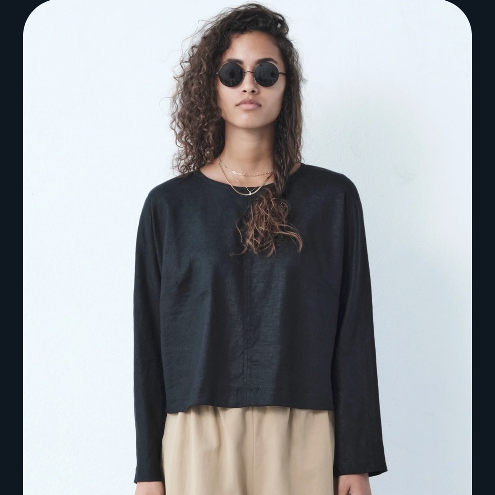 Roucha Linen long sleeve top
